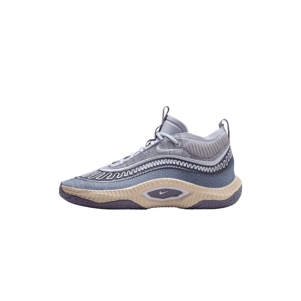 Nike Cosmic Unity 3